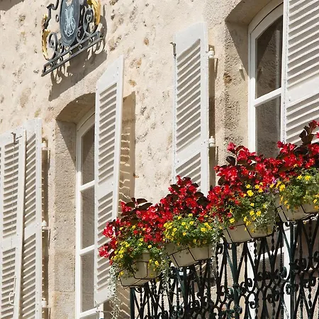 Hob Montespan Talleyrand Hotel Bourbon-lʼArchambault